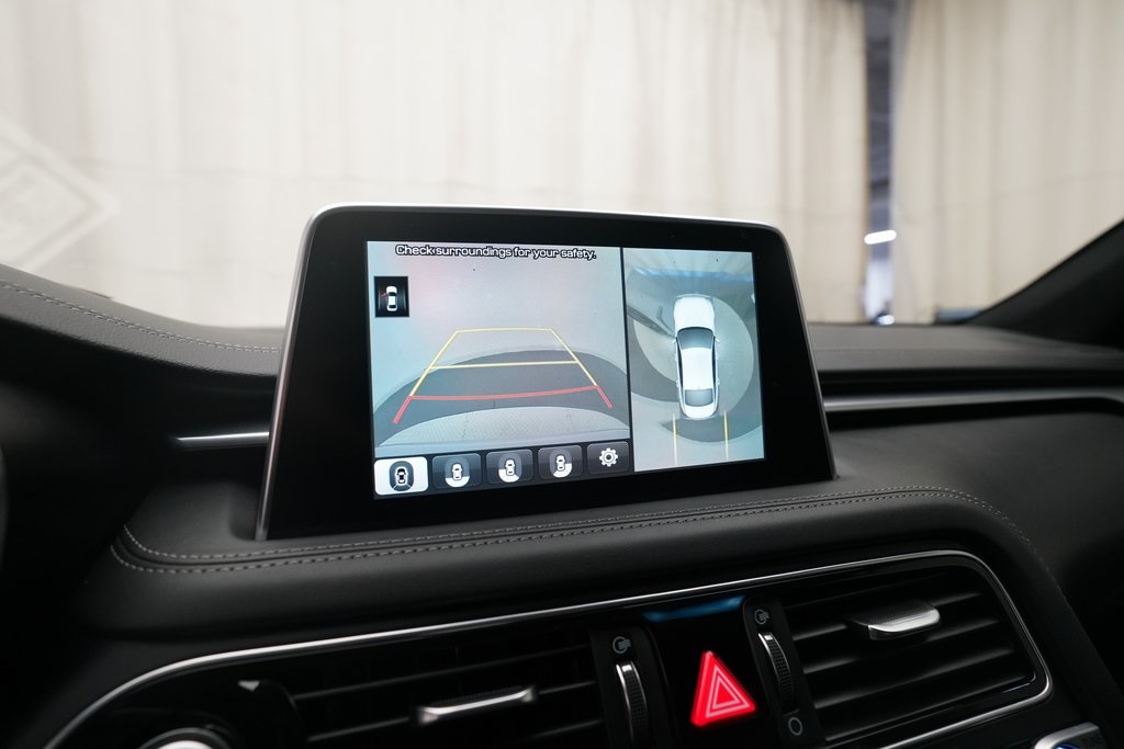 2021 Genesis G70 3.3T photo 16