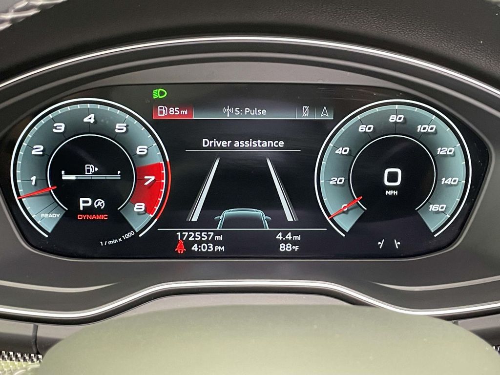 2023 Audi SQ5 Prestige photo 44