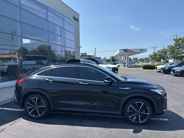 2022 Infiniti QX55 Essential photo 2
