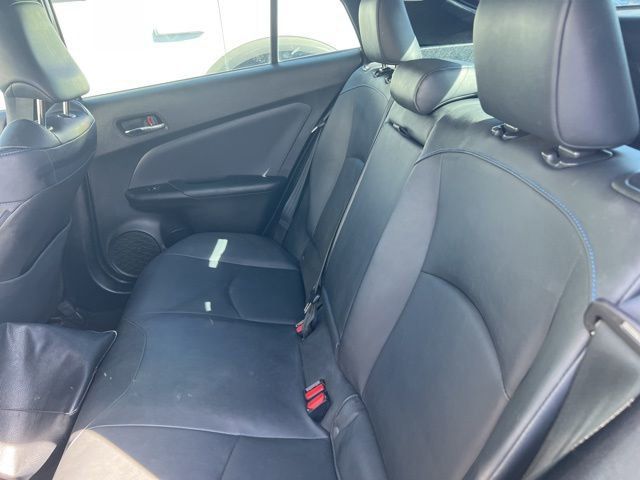 2017 Toyota Prius Four photo 7