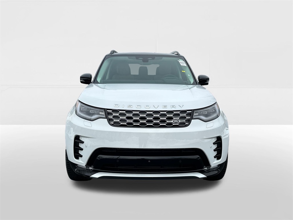2025 Land Rover Discovery Metropolitan Edition photo 4