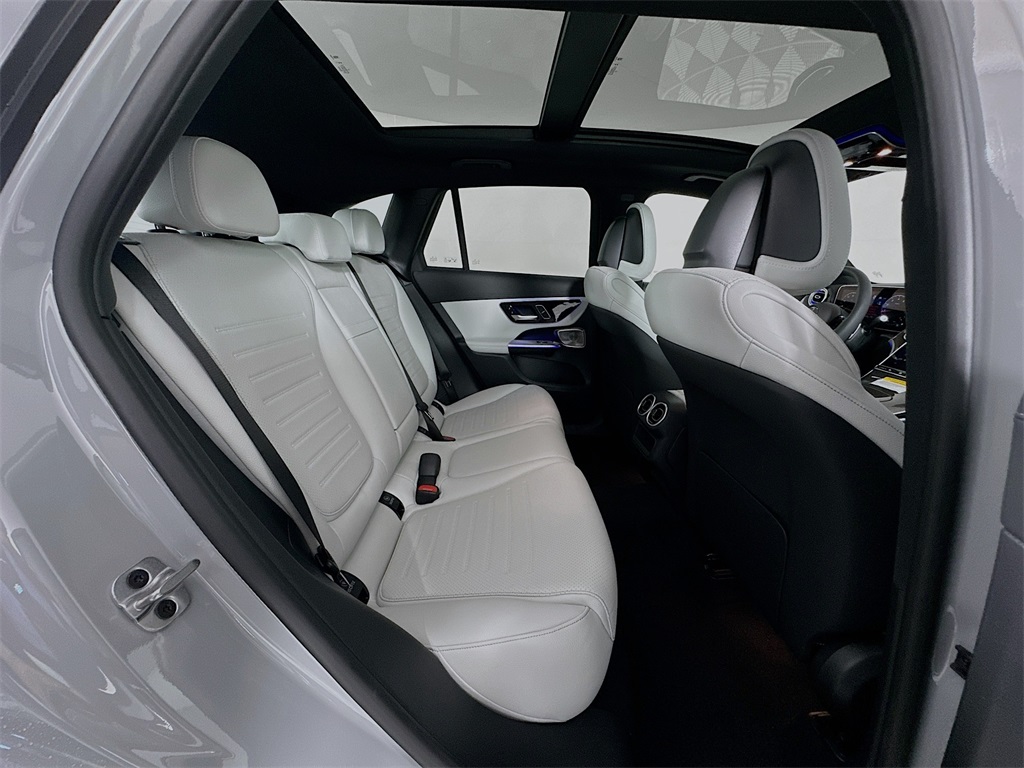 2026 Mercedes Benz GLC 300 4MATIC photo 27