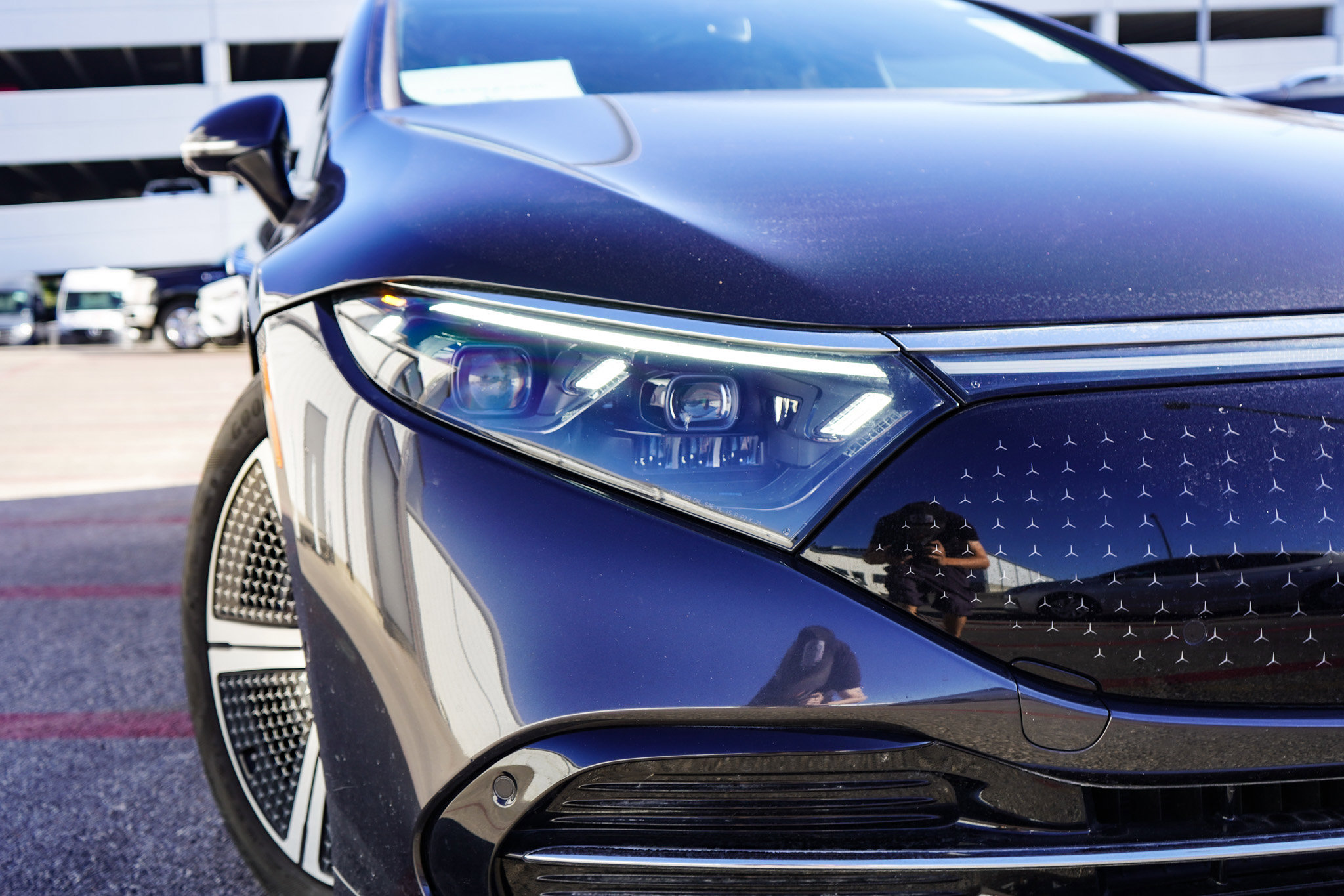 2023 Mercedes Benz EQS-Class Sedan photo 3