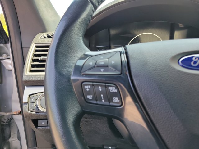 2019 Ford Explorer XLT photo 22