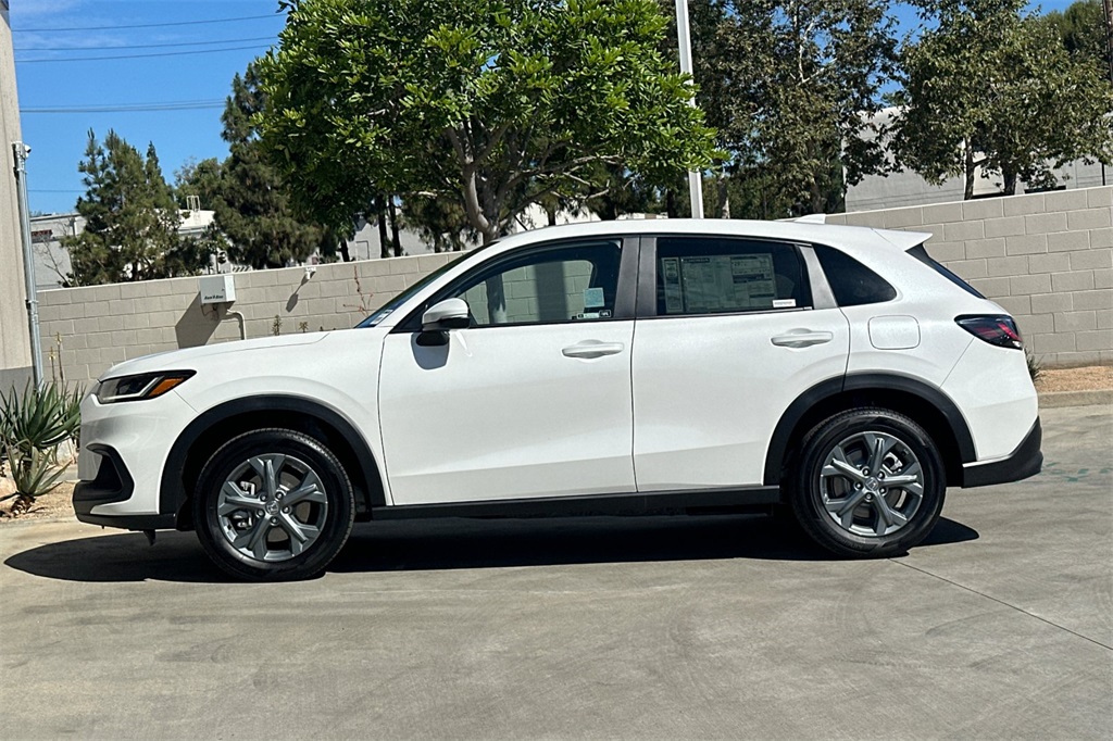 2026 Honda HR-V LX photo 7