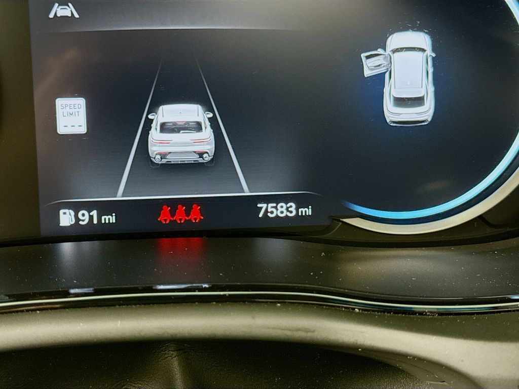 2025 Genesis GV70 3.5T Sport photo 11
