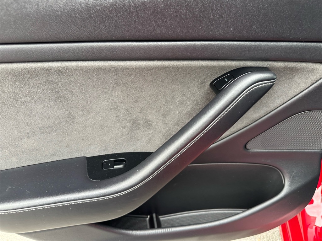 2019 Tesla Model 3 Long Range photo 17
