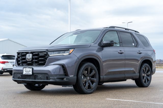 2025 Honda Pilot Black Edition photo 2