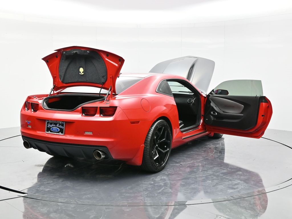 2010 Chevrolet Camaro SS photo 46