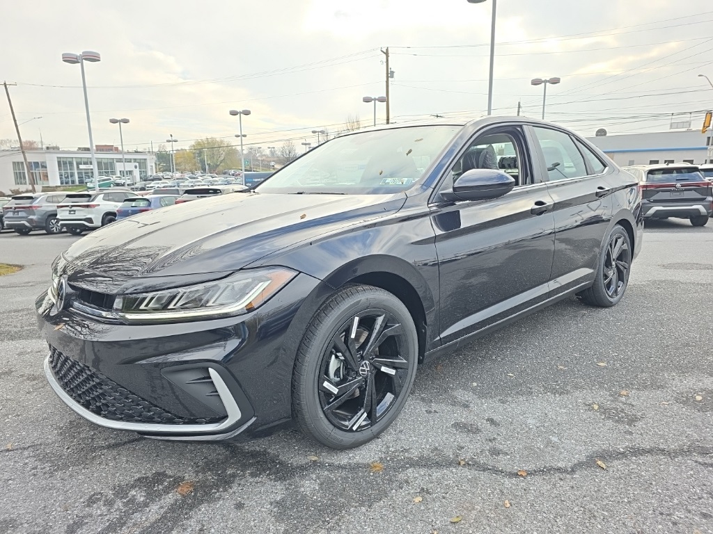 2026 Volkswagen Jetta SE's photo