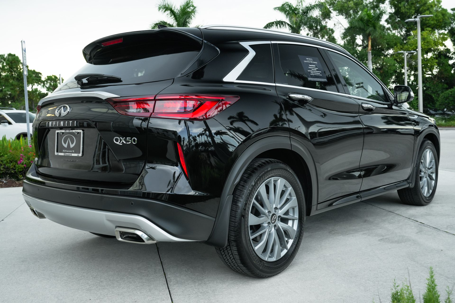 2025 Infiniti QX50 Luxe AWD photo 21