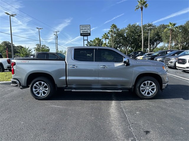 2025 Chevrolet Silverado 1500 LTZ photo 3