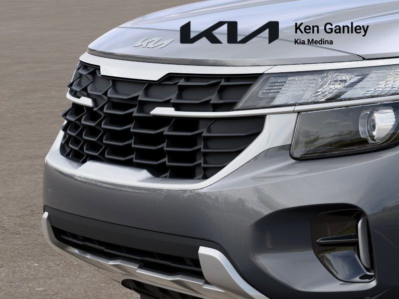 2026 Kia Seltos LX photo 4