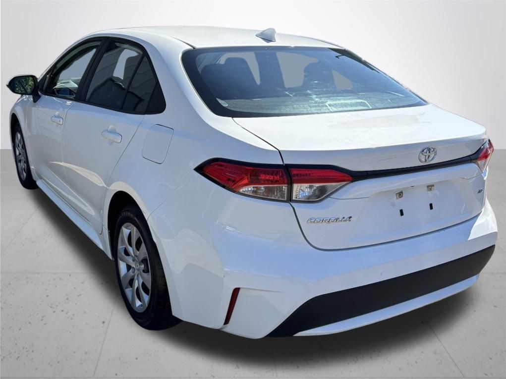 2022 Toyota Corolla LE photo 10