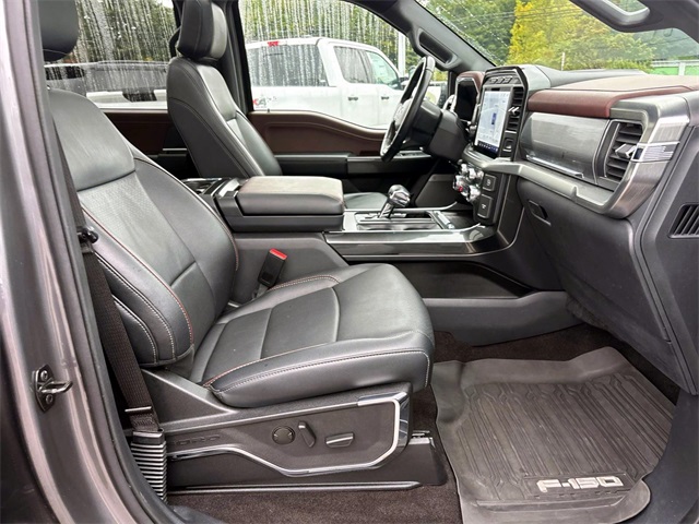 Used 2022 Gray Metallic Ford Lariat image 16