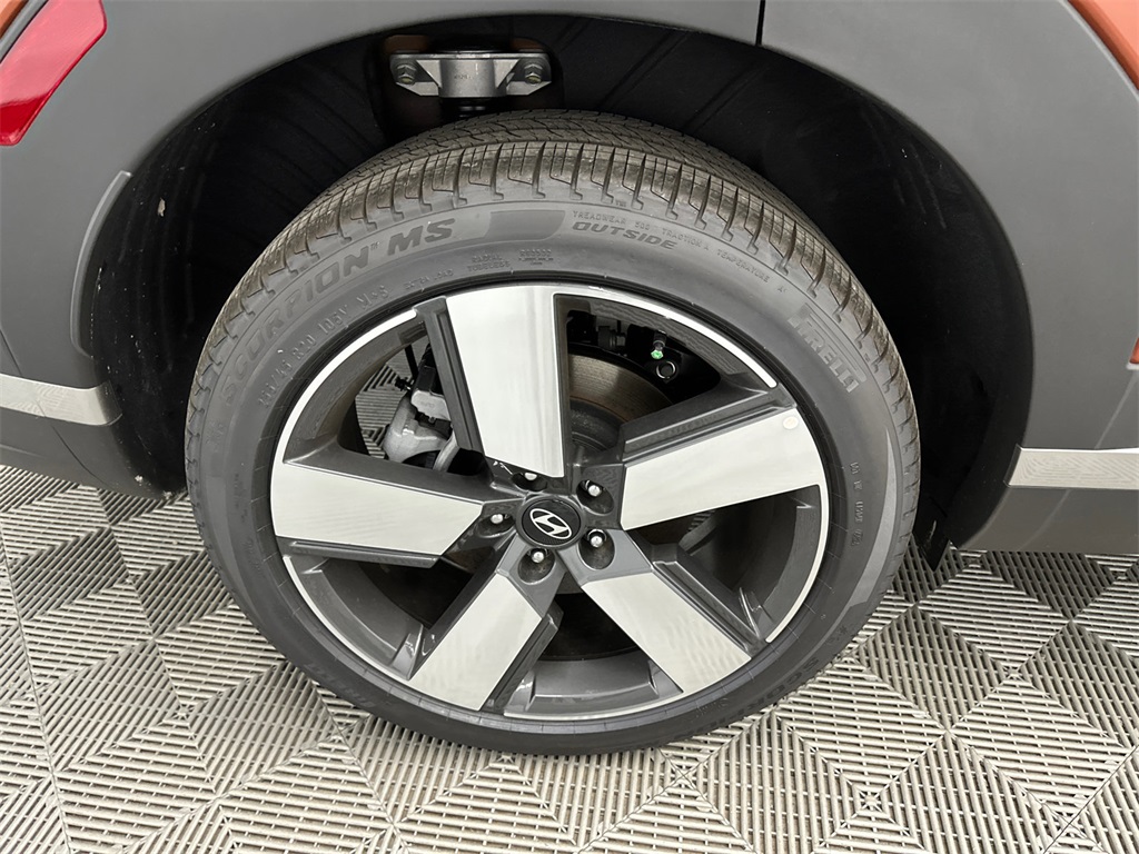 2025 Hyundai Santa Fe Limited photo 18