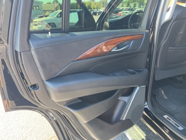 2017 Cadillac Escalade Premium Luxury photo 10