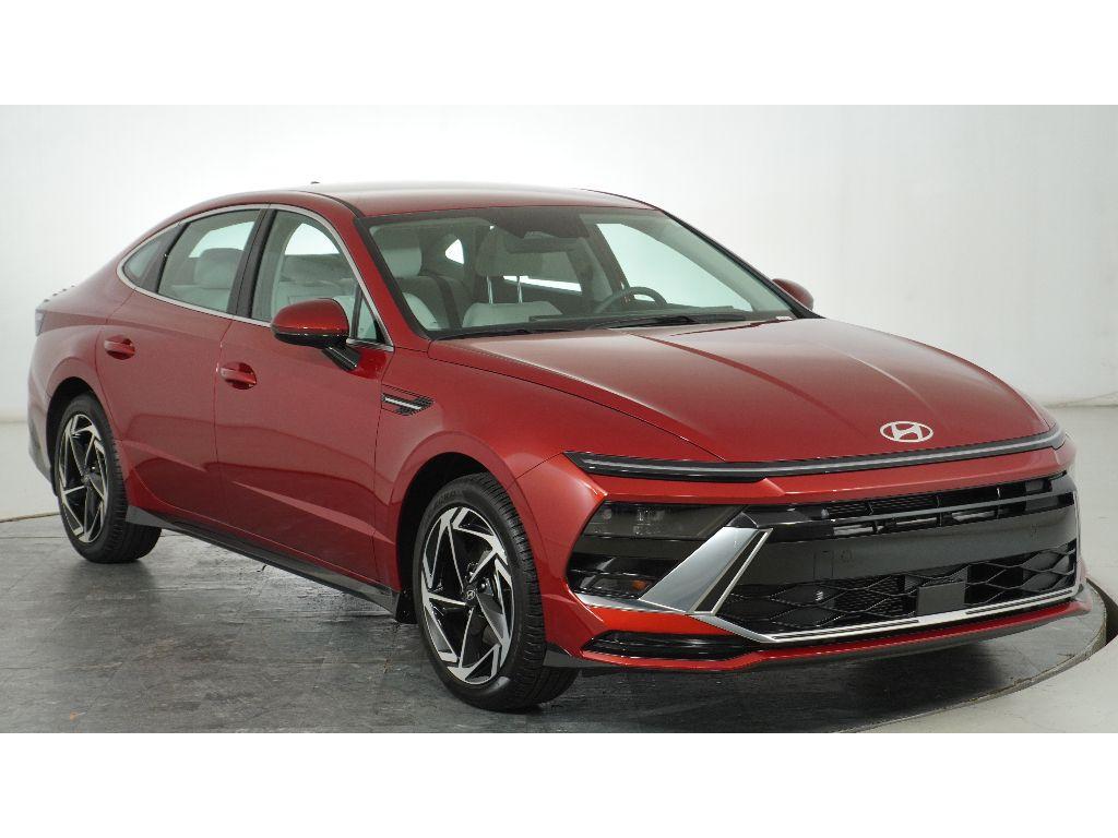 2026 Hyundai Sonata SEL's photo
