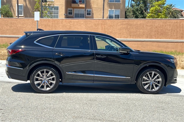 2025 Acura MDX SH-AWD Technology photo 3