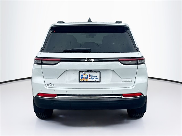 2025 Jeep Grand Cherokee Laredo photo 5