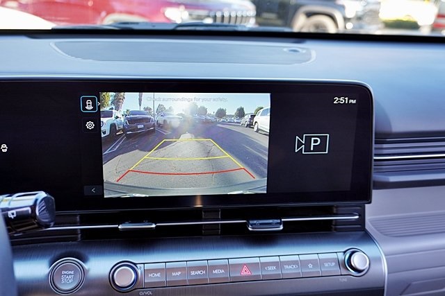 Used 2025 Blue Hyundai SEL image 25