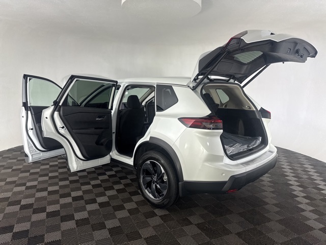 2026 Nissan Rogue SV photo 12