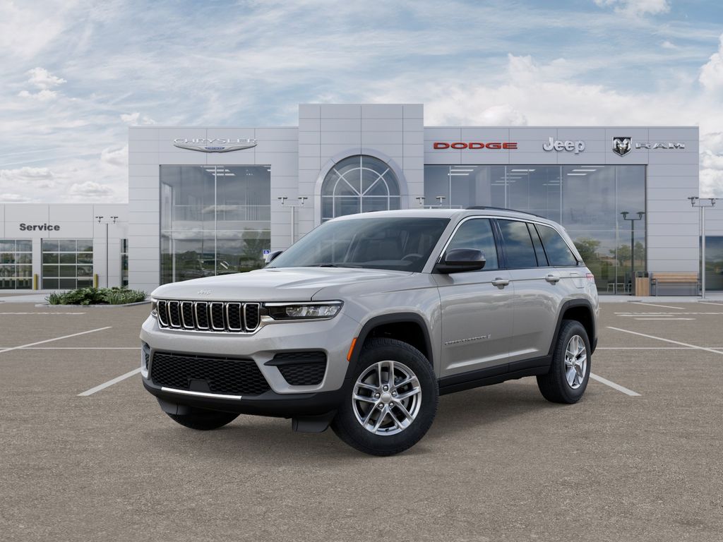2025 Jeep Grand Cherokee Laredo's photo