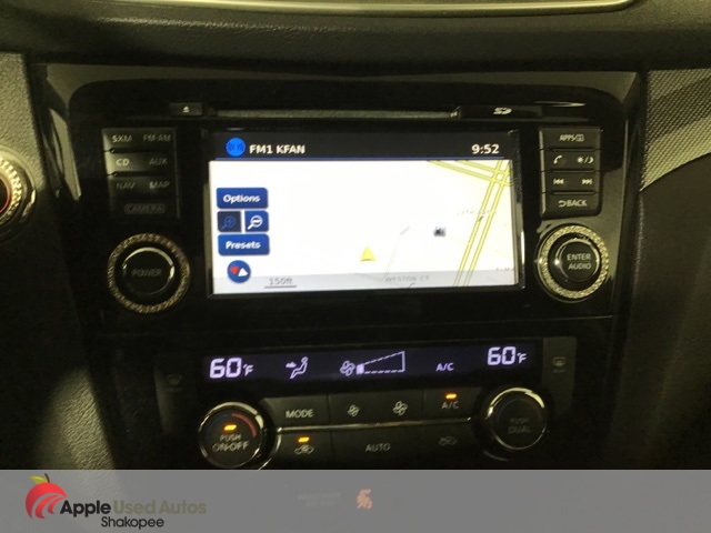 2015 Nissan Rogue SL photo 11