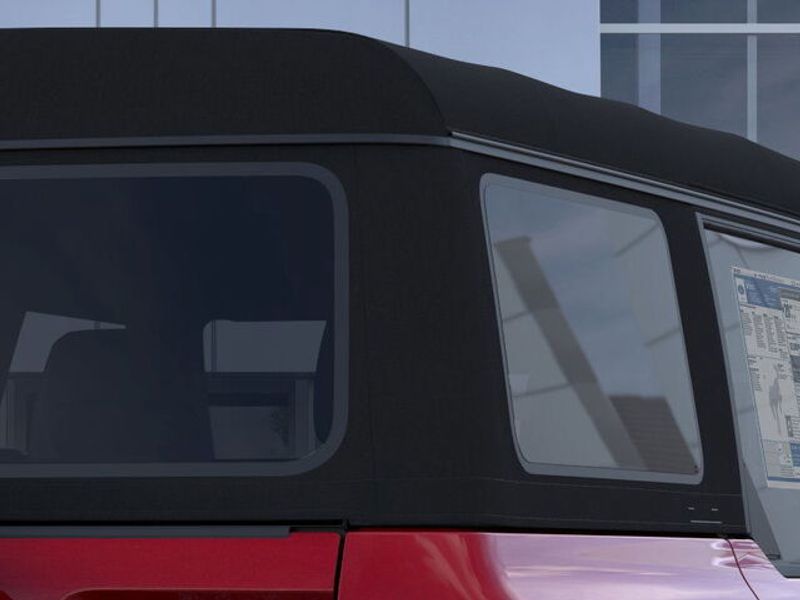 2025 Ford Bronco Base photo 23