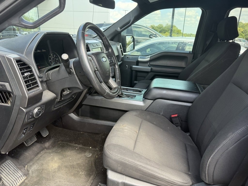 2017 Ford F-150 XLT photo 15