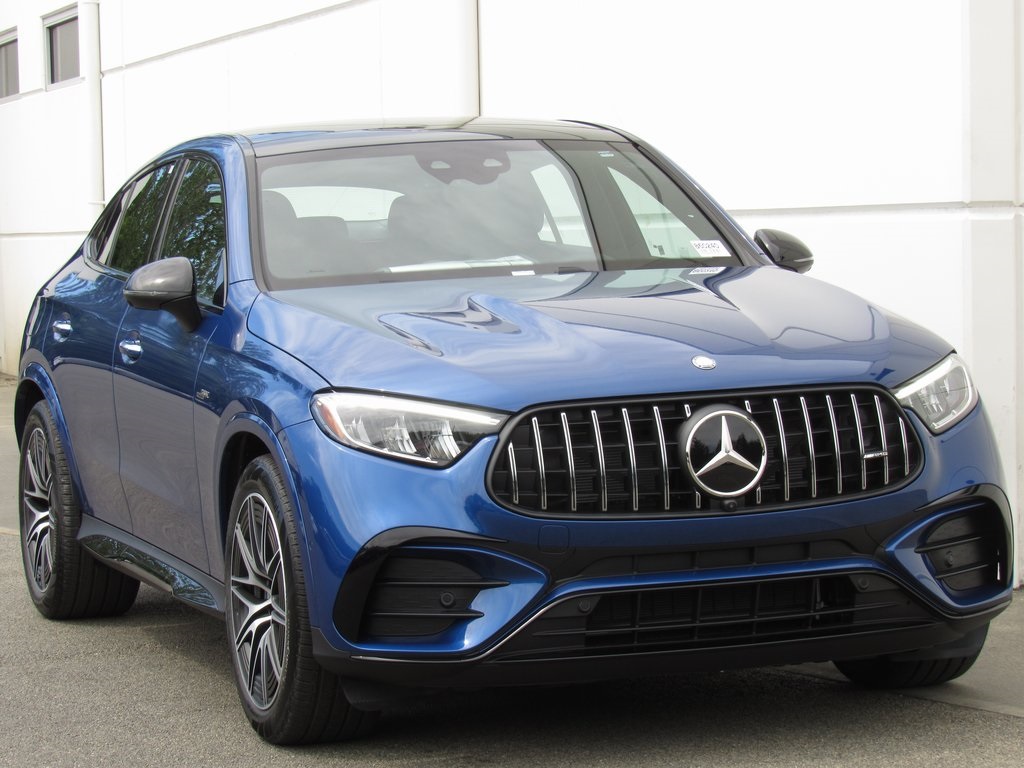 2025 Mercedes Benz GLC 43 AMG photo 2