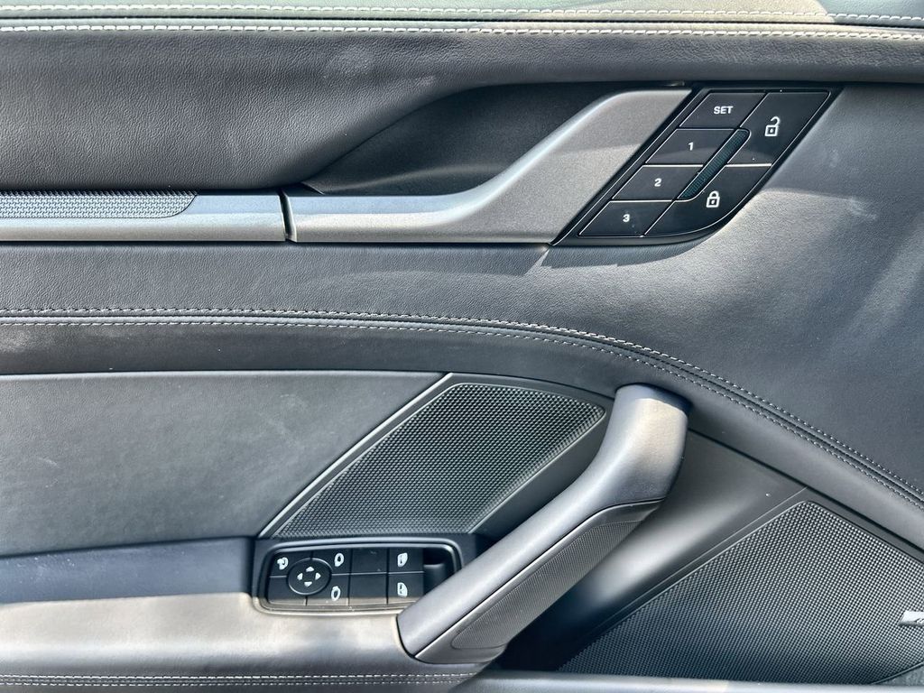 2026 Porsche 911 S photo 17