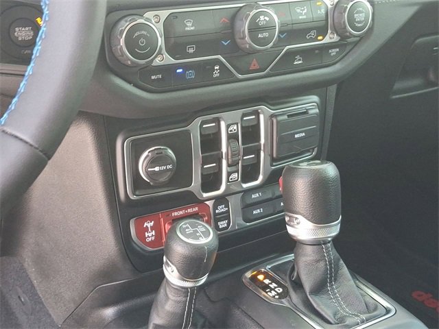 2024 Jeep Wrangler 4xe Rubicon photo 16