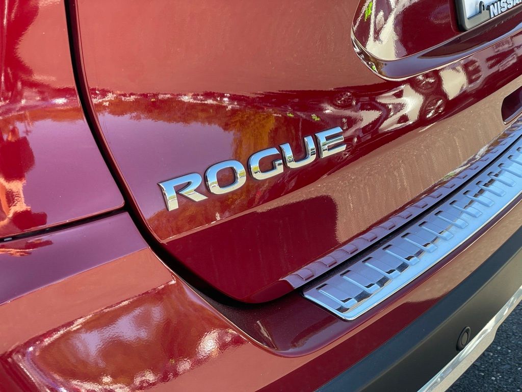2019 Nissan Rogue SL photo 25