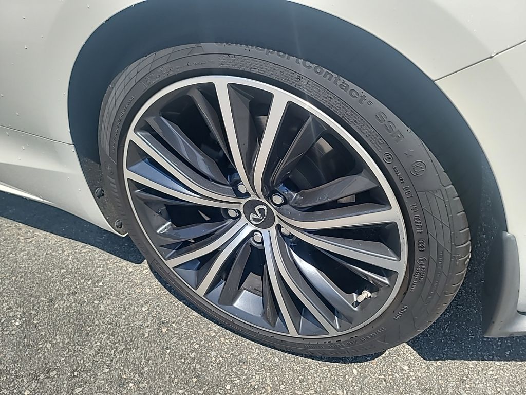 2021 Infiniti Q60 3.0t Luxe photo 7