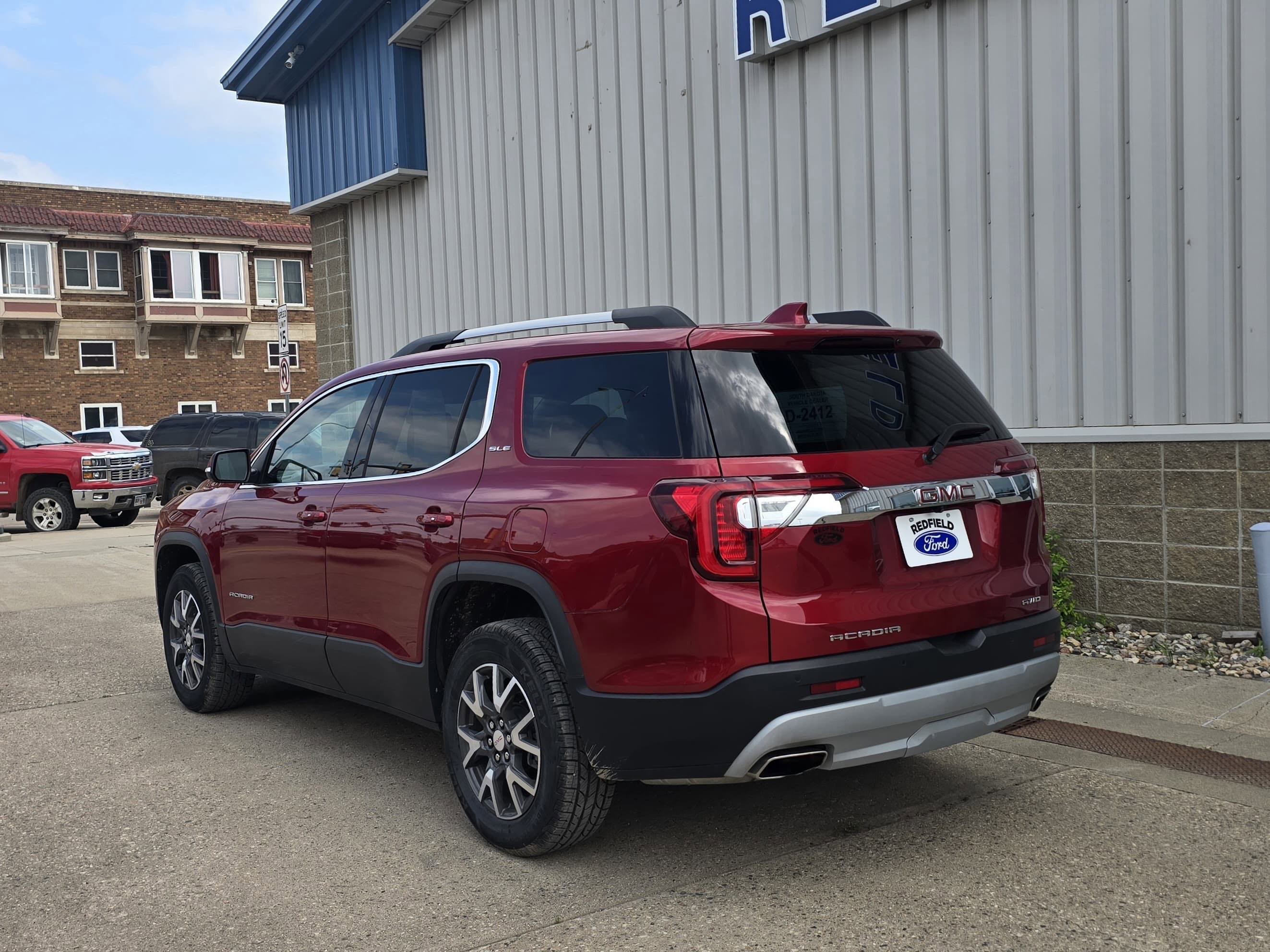 2023 Gmc Acadia SLE photo 2