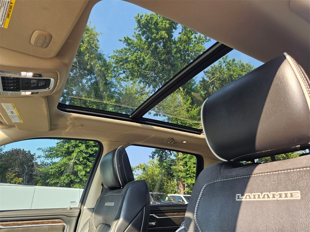 2019 Ram 1500 Laramie photo 32