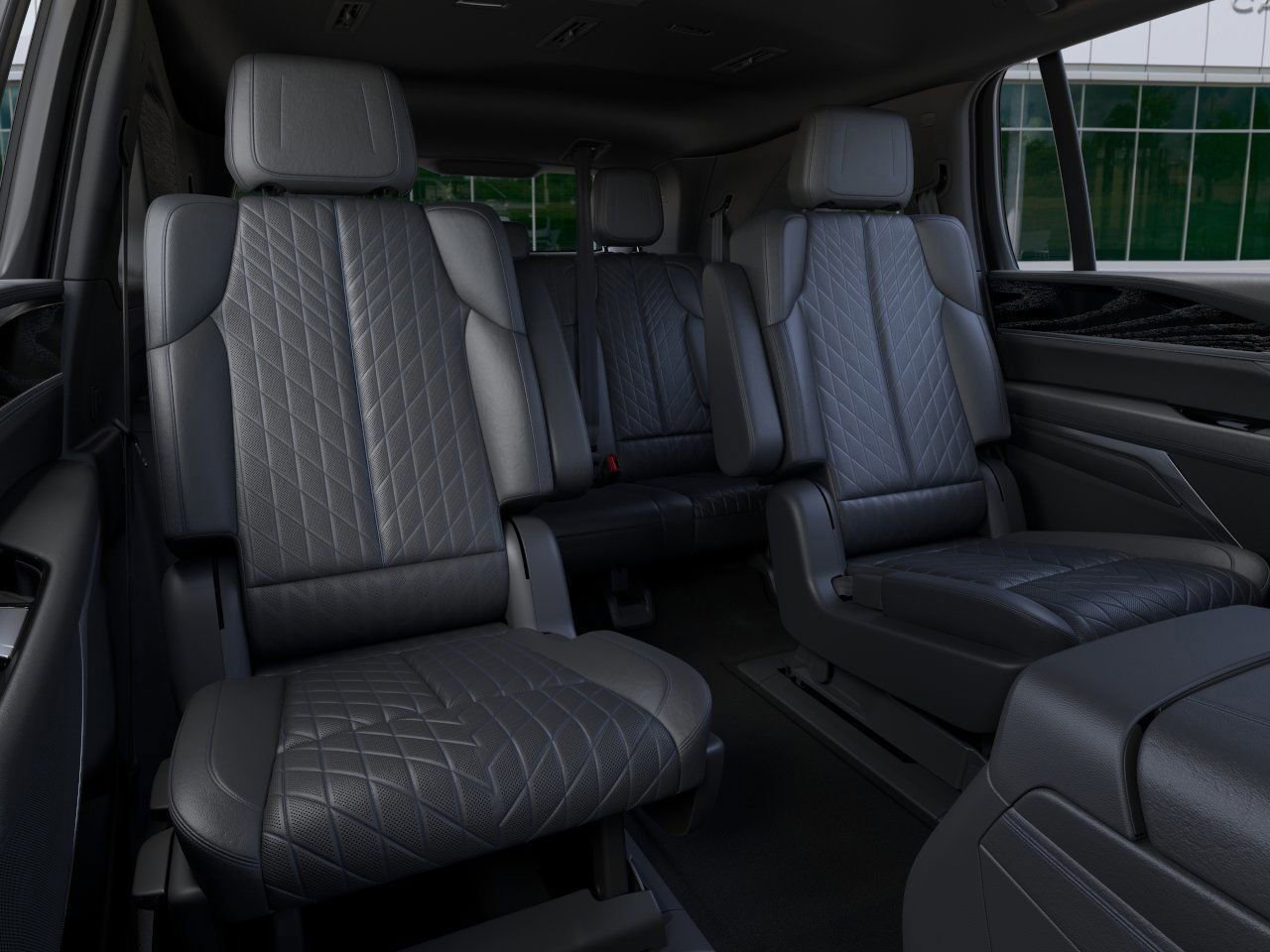 2025 Cadillac Escalade IQ Sport photo 16