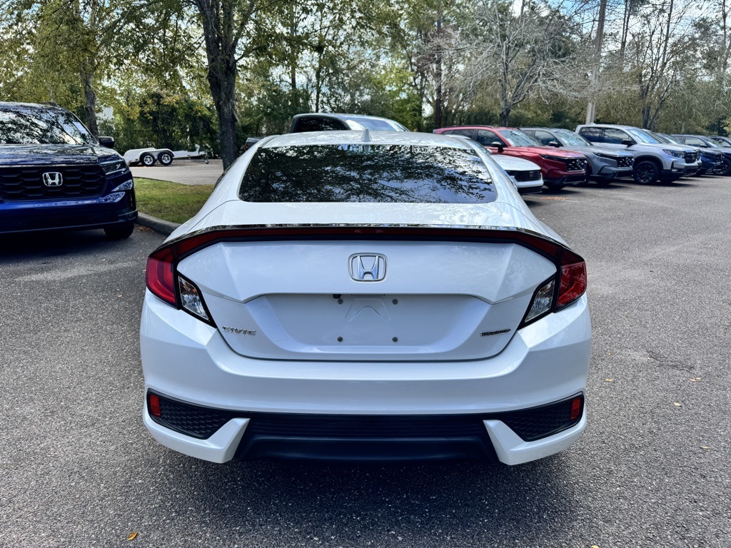2019 Honda Civic Touring photo 5