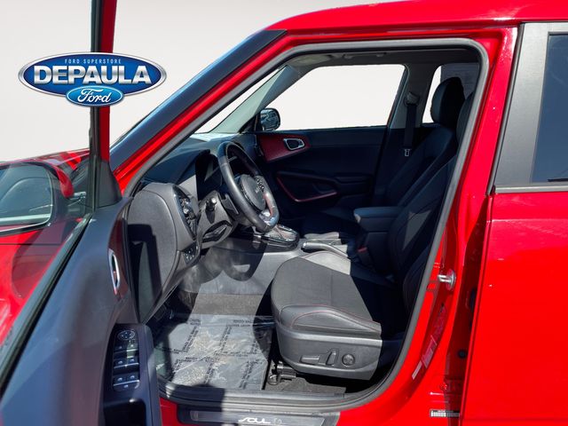 2022 Kia Soul GT-Line Turbo photo 9