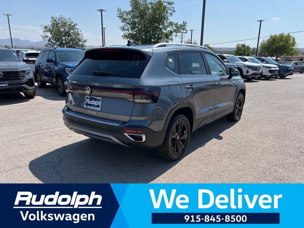 2025 Volkswagen Taos SE photo 5