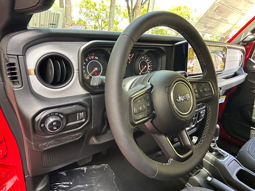2025 Jeep Gladiator Sport S photo 30