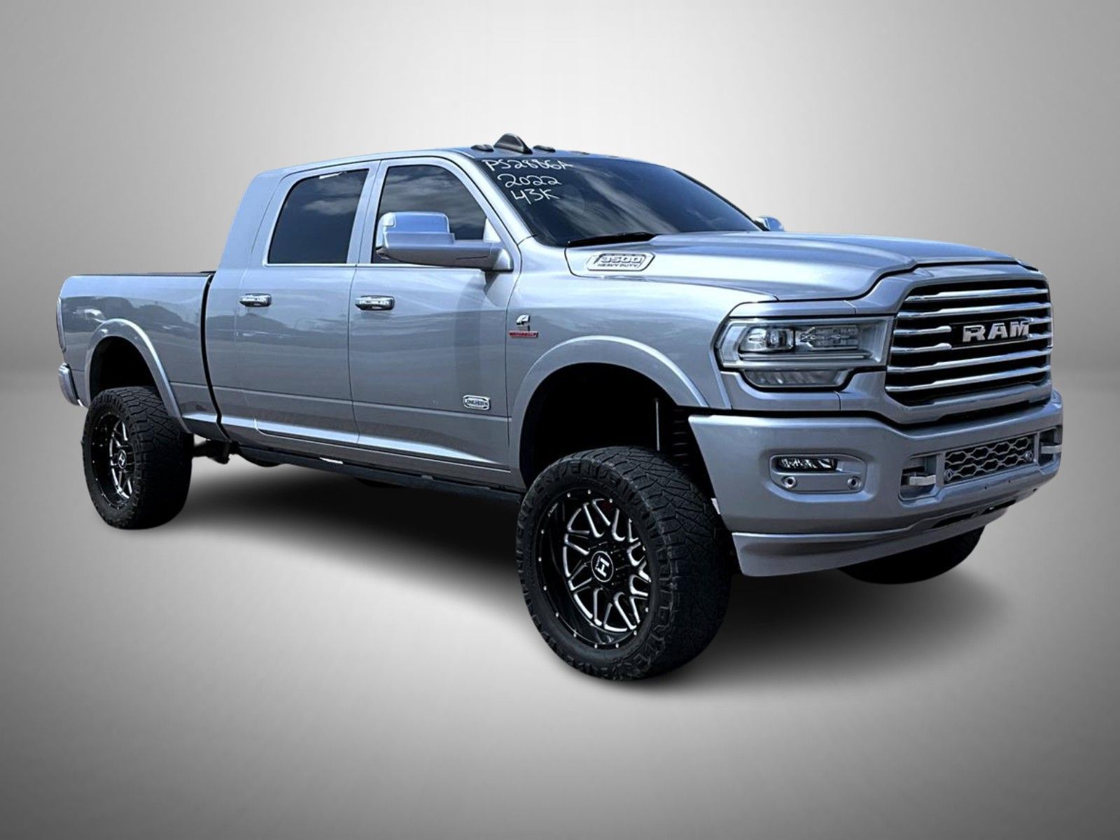 2022 Ram 3500 Laramie Longhorn photo 3