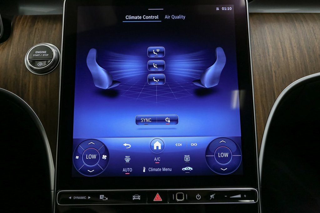 2025 Mercedes Benz C 300 4MATIC photo 26