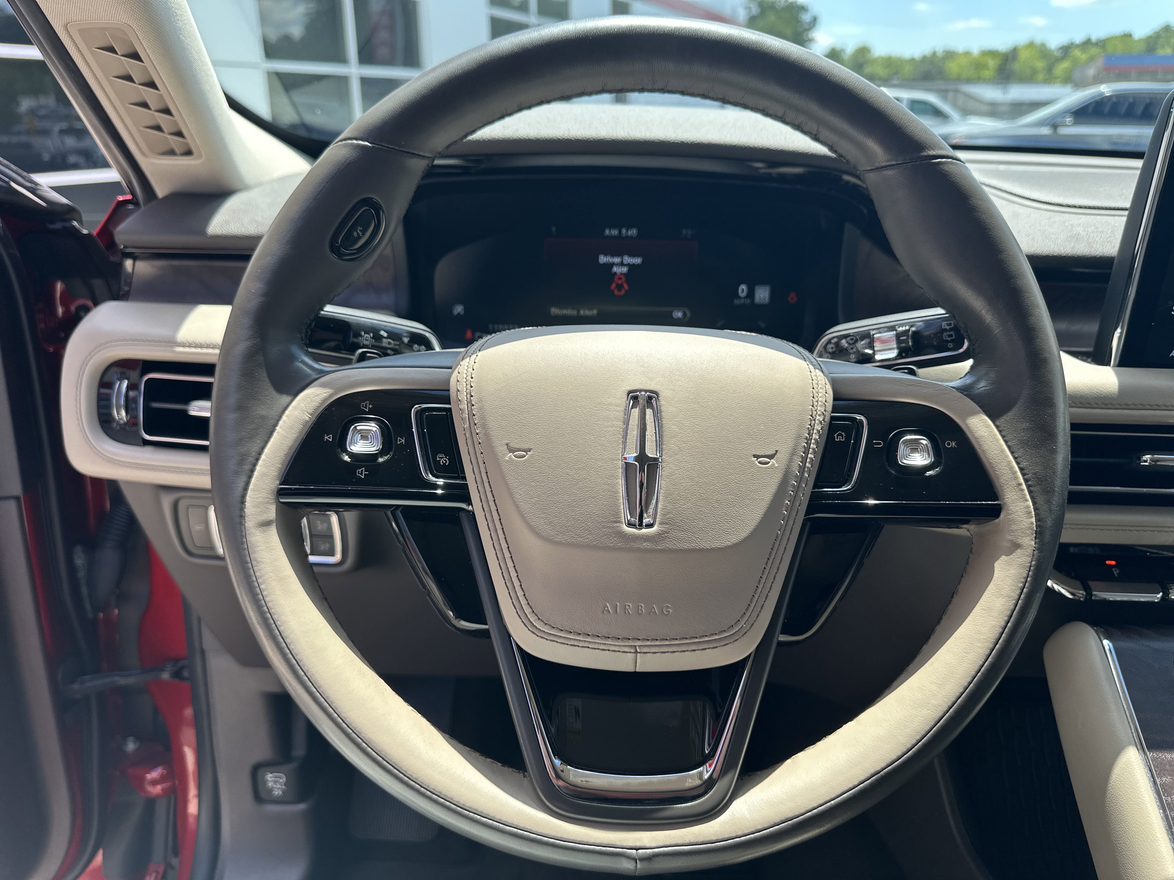 2021 Lincoln Aviator Reserve photo 3