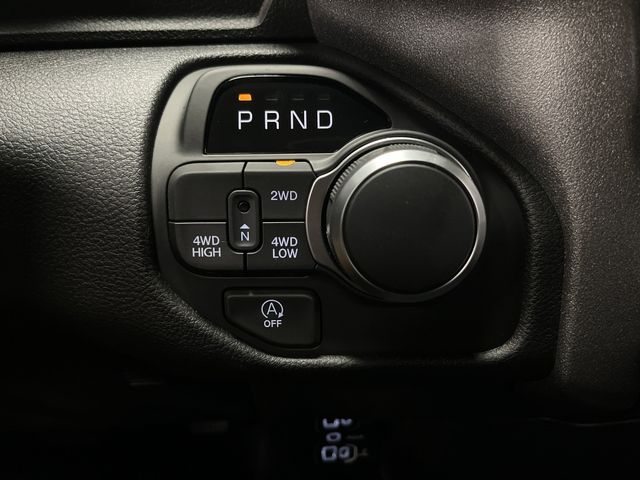 2026 Ram 1500 Tradesman photo 17
