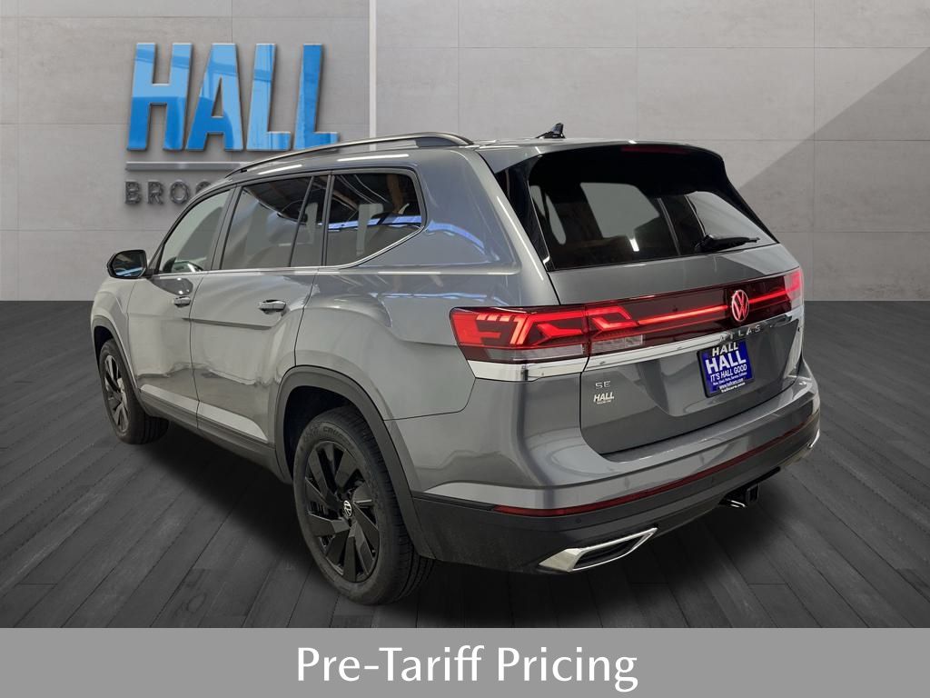 2025 Volkswagen Atlas SE Technology photo 3