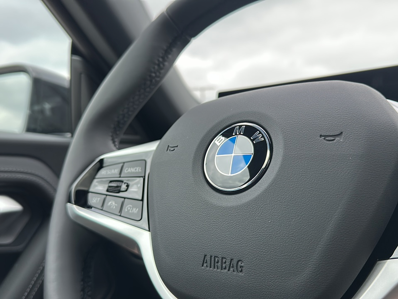 2025 Bmw 230i photo 10