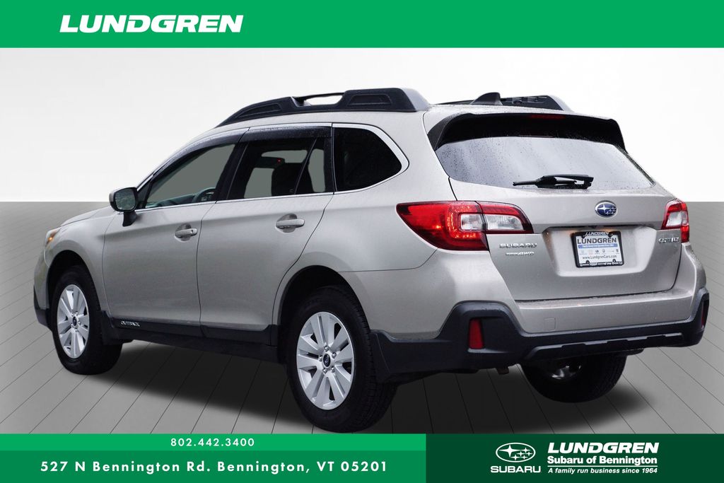 2019 Subaru Outback 2.5i Premium photo 5