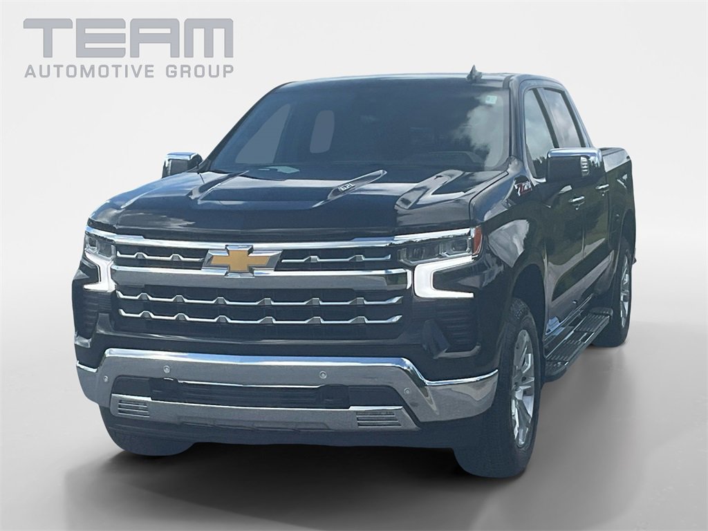 2025 Chevrolet Silverado 1500 LTZ photo 3
